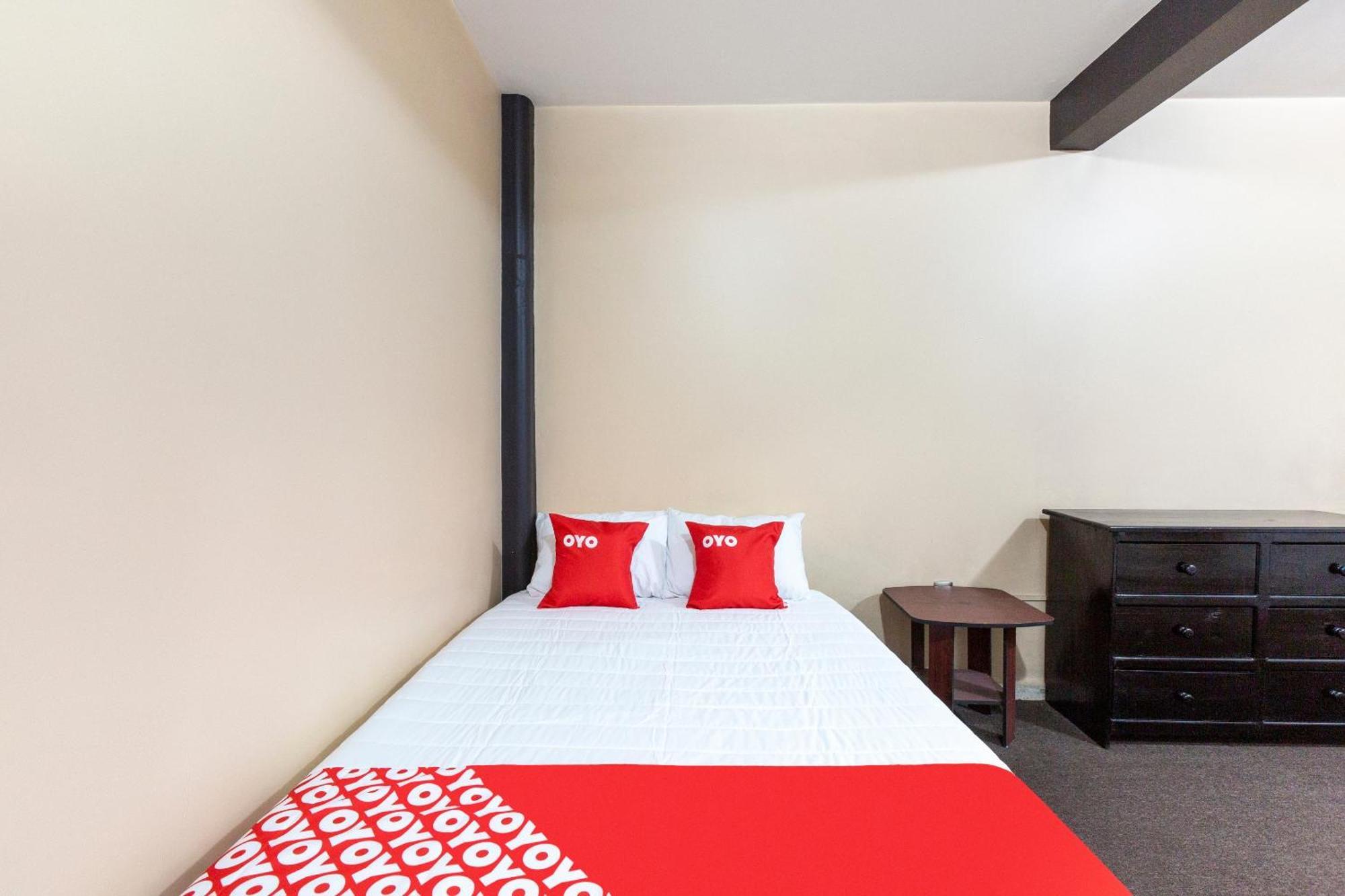 Oyo Hotel Emperador, オアハカ州 エクステリア 写真